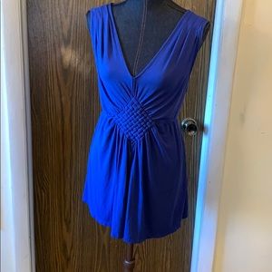 Maternity sleeve-less top in violet